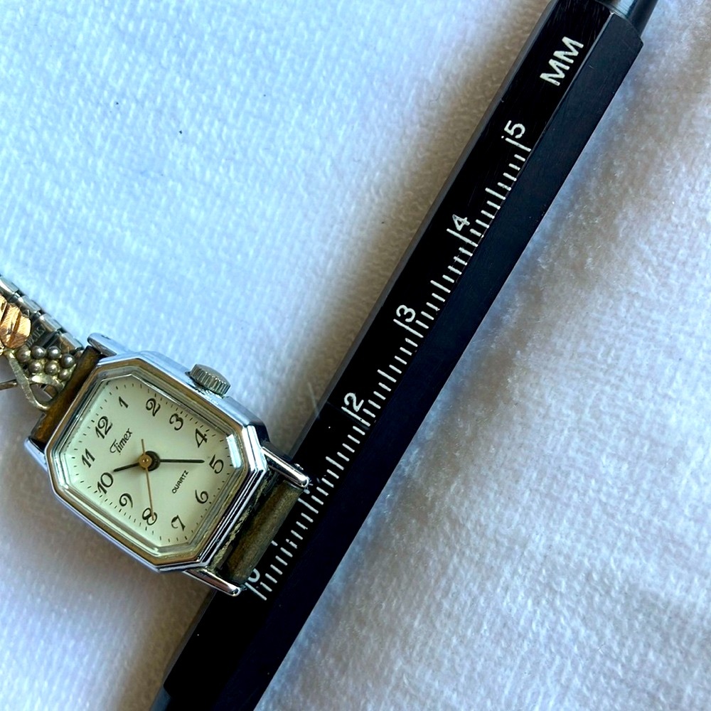 Black Hills Gold Watch Tips - Picture 4 of 13